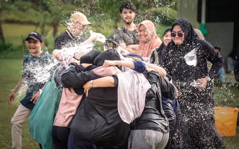 Paket Seru 6 - Outbound, Tubing, dan Jeep Long seru perang air