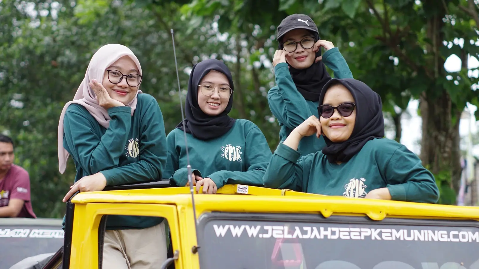 Jeep Personal KemuningTrip